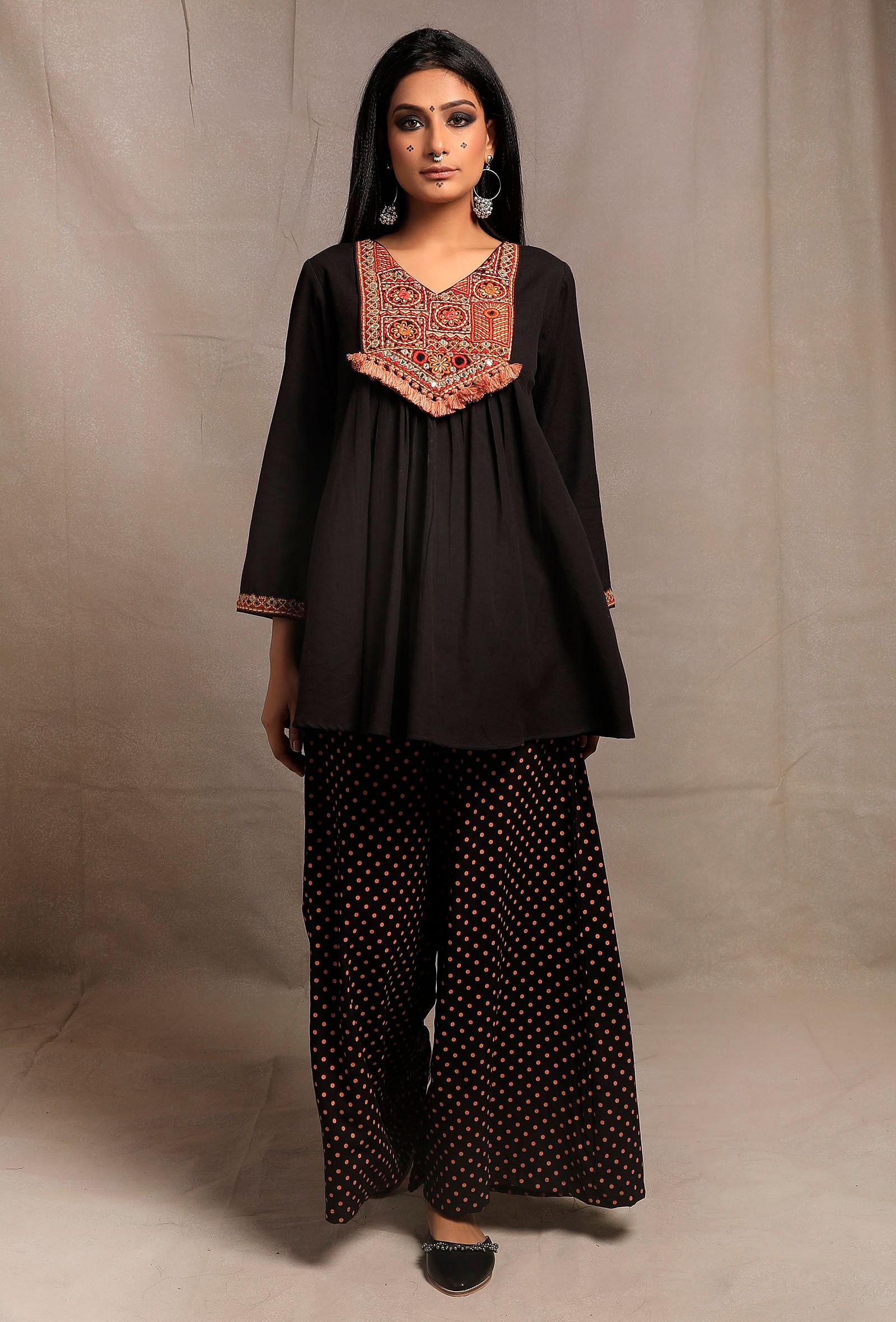 Maroon Kurta With Gold Palazzo Pants – TheStylease.com
